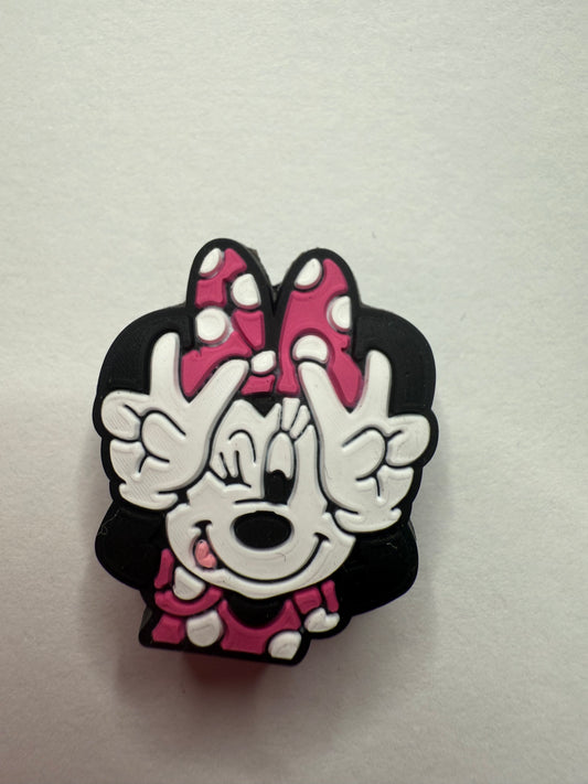 Focal 2d Minnie peace sign